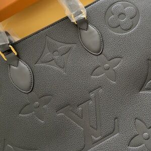 Non-designer PU leather tote bag